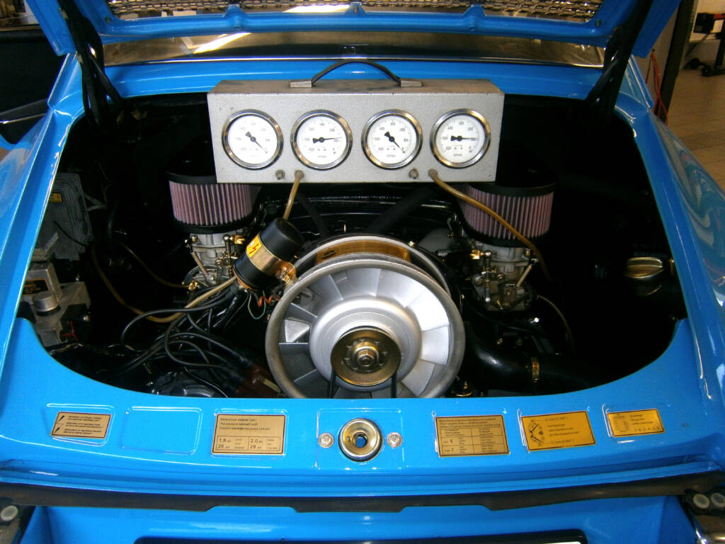 Porsche 911 Vergaser und Einspritzpumpe