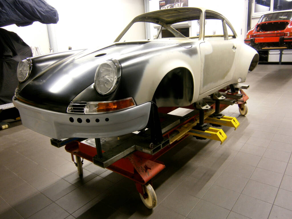 Restauration Porsche 911, Umbau auf RS-R01