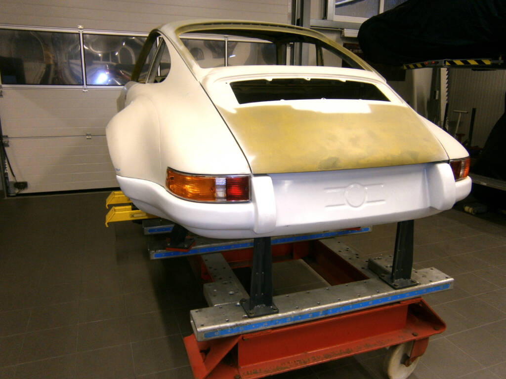 Restauration Porsche 911, Umbau auf RS-R01