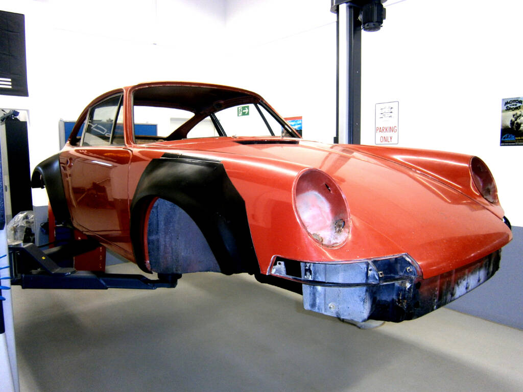 Restauration Porsche 911, Umbau auf 911 ST